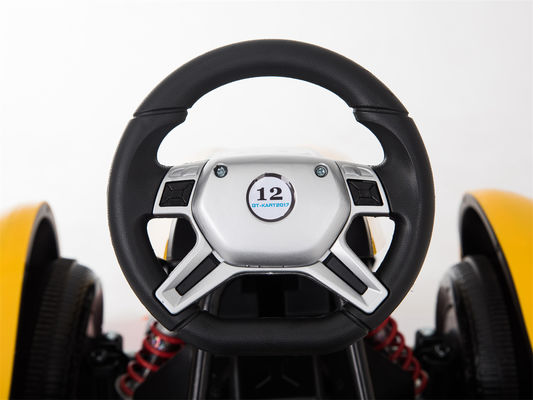 Voyage en karting électrique en voiture pour les enfants avec télécommande