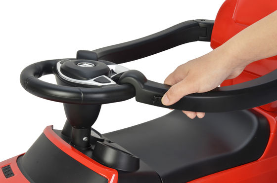 Produits en plastique de couleur blanche Enfants en voiture pour 2-6 ans Abordable et durable