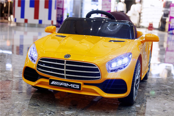 2023 Fourniture Noir/Peinture Voiture rechargeable en plastique 12 Volts électrique Ride On pour les enfants