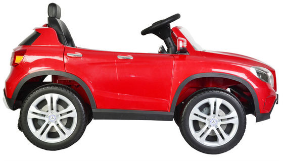 Les fournisseurs offrent des enfants rouges et blancs électrique Ride On Toy Car Unisexe 122*63.8*63cm