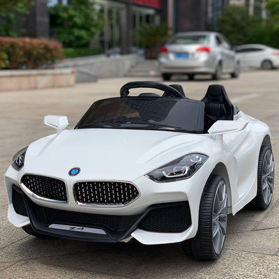 Enseignement précoce direct 12 Volts 2 sièges Enfants en bas âge Enfants conduisent une voiture électrique en plastique blanc