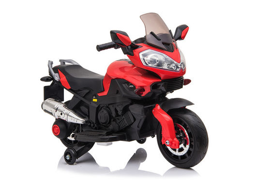 Rider sur des jouets de motocycles fournit des piles pour les enfants de 3 à 8 ans amusant et aventureux