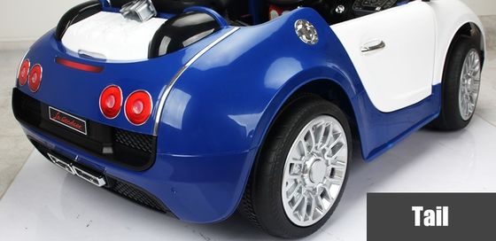 Commande à distance Jouets pour enfants Voitures électriques avec matériau plastique et moteur 550 * 2