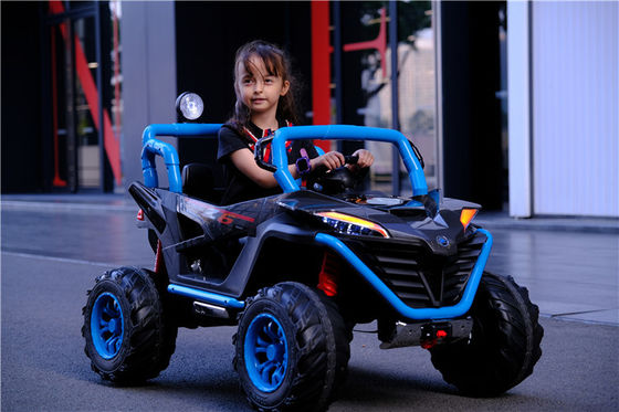 131*90*93cm Voiture électrique pour enfants en voiture avec télécommande et matériau en plastique PP