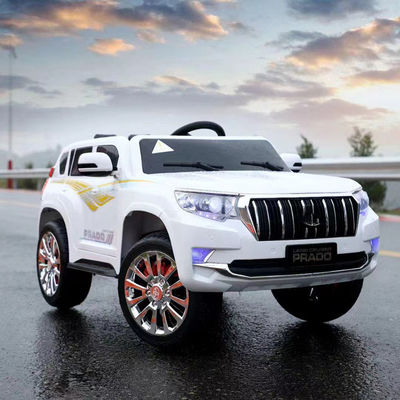 Style Ride On Toy Modèle le plus récent Grande voiture Enfants Enfants électrique 4 roues télécommande