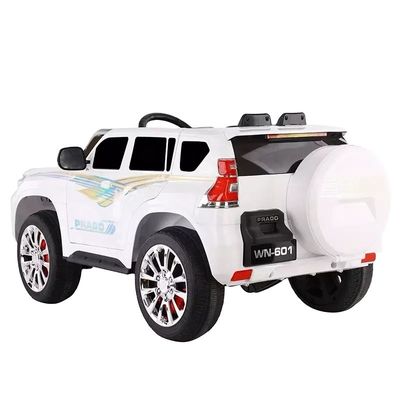 Style 2.4GHz télécommande Voyage en voiture avec MP3 et portes ouvertes pour les enfants Voiture électrique
