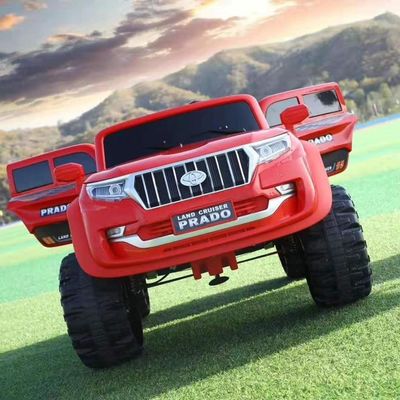 Style 2.4GHz télécommande Voyage en voiture avec MP3 et portes ouvertes pour les enfants Voiture électrique
