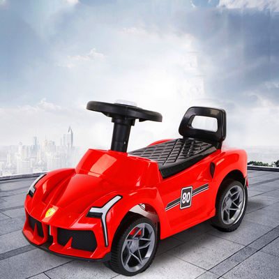 Les filles Rouge Blanc Jaune Swing Musique Voyage des enfants sur le scooter d'équilibre Voiture avec musique