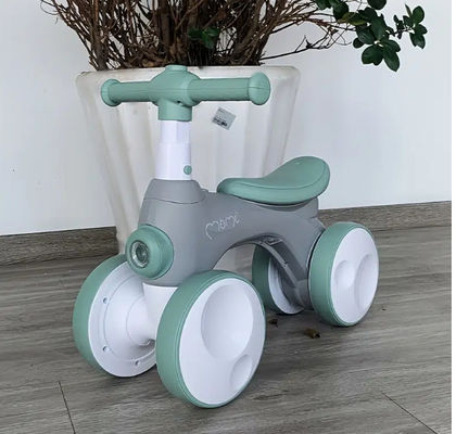 Vélo d'équilibre pour enfants à quatre roues avec appareil à bulles lumineuses à musique Taille du produit 56*30*45cm