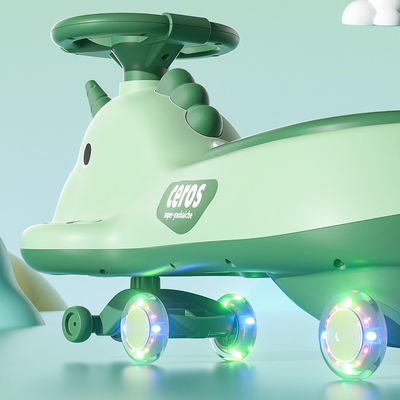 Anti-Rollover Flash Wheel Swing Ride On Scooter Voiture pour enfants Carton Taille 69*25*32cm