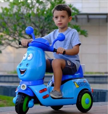 2022 Tricycle rechargeable pour enfants avec musique d'éducation précoce et design anti-roll