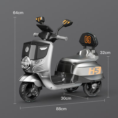 Véhicule électrique pour enfants Voyage à moto à tricycle pour enfants Voiture Groupe d'âge de 5 à 7 ans