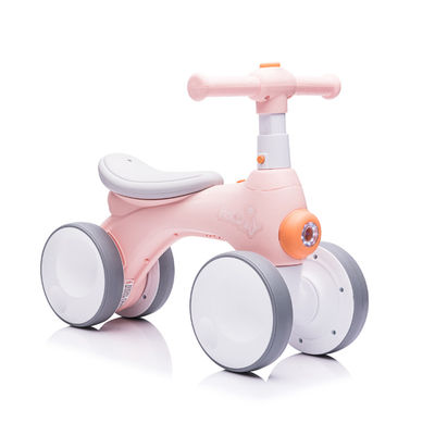 Mini Ride On Car Foot Push Mini Baby Balance Bike pour les enfants Quatre roues et plastique