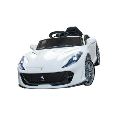 Jouet de voiture tout-terrain avec musique et télécommande de téléphone portable