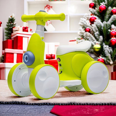 Roue en plastique Bibi Whistle Ride On Toy et personnalisable pour les enfants à apprécier
