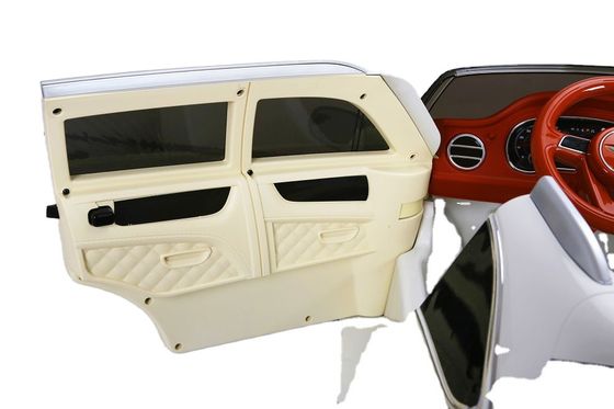 Conduite électrique en plastique 6v ou 12v sur voiture avec télécommande d'un autorisé