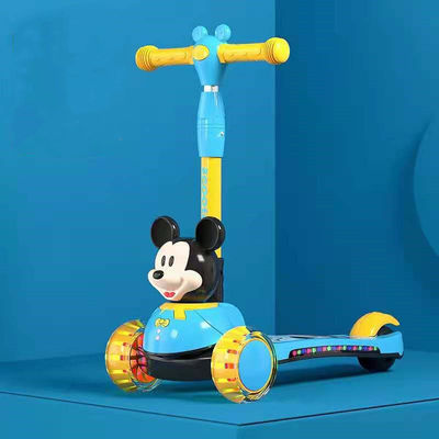 Voiture en plastique pour enfants sur scooter avec musique et fonction de pliage de roue en PU