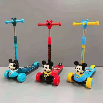 Voiture en plastique pour enfants sur scooter avec musique et fonction de pliage de roue en PU