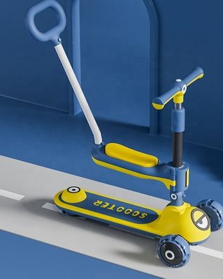 Assise en cuir doux 3 roues Voyage sur scooter voiture pour enfants Un bouton pliable Neutre par sexe