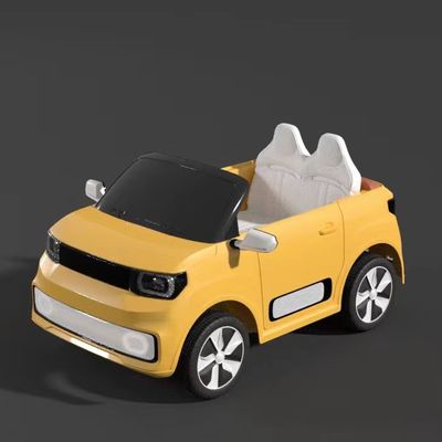 Conduite électrique en plastique sur une voiture de jouet 12v pour les enfants avec télécommande d'éducation précoce