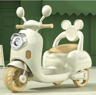 3 à 4 ans Bébé à vélo à trois roues Jouet de voiture avec batterie et taille de carton 78*66*38 cm