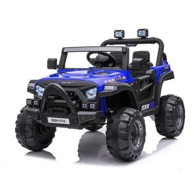 PP en plastique télécommande à trois vitesses 12V électrique 4x4 UTV Ride-On Cars pour les enfants